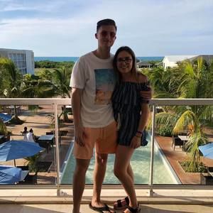 Meet your Posher, Caryn